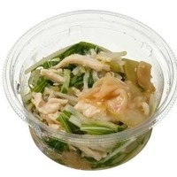 シャキシャキ野菜と蒸し鶏ザーサイのサラダ（税込278.64円）