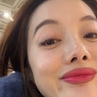 42歳で“早期閉経”と診断の韓国女優、76歳で39歳下女性との子を授かった義父のエールに感動