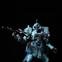 ガンダム姿で結婚式に参列!?　「スーツで来て」と言われて“モビルスーツ”参戦を決めた男性に驚きと笑いの声