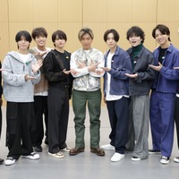 左から）佐藤勝利、松島聡、原嘉孝、猪俣周杜、木村拓哉、橋本将生、菊池風磨、寺西拓人、篠塚大輝『タイムレスマン』Ⓒフジテレビ