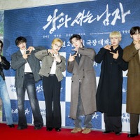 変わらぬ絆…Wanna Oneが7年ぶり集結、パク・ジフン出演作のVIP試写会に駆け付けたメンバーたち