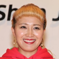 丸山桂里奈【撮影：小宮山あきの】