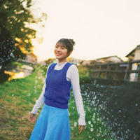 『平川結月CALENDAR 2026.4-2027.3』（撮影：野口花梨）