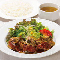 【ランチ】（火・水）チキンのポルチーニクリームランチ（ドミグラスソース）（税込1,078円）