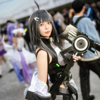 ラ・プルマ『アークナイツ』／牧七（Instagram：makina_cosplay）