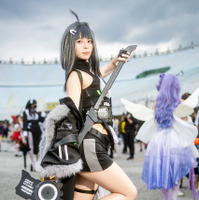 ラ・プルマ『アークナイツ』／牧七（Instagram：makina_cosplay）