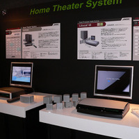 DVDプレーヤーを内蔵したホームシアターシステム2機種を展示