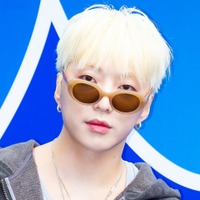 WINNER・スンユン、ソウル公演の“スペシャルゲスト”を予告…正体不明のシルエットに関心集中