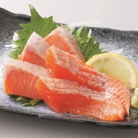 ふくいサーモン刺身　759円（税込）