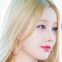 ブラトップで見せた“たわわ”な肉体…KISS OF LIFE・ベル、運動後の自撮り写真で健康アピール