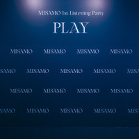 【撮影：田中聖太郎写真事務所】