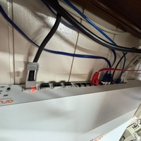 L2スイッチの正面パネルにある12個のRJ-45ソケット全部が10Gで使える