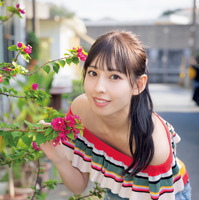 撮影/田中智久 ヘアメイク/伊藤遥香 スタイリング/米丸友子 撮影協力/LECEB SESOKO VILLA