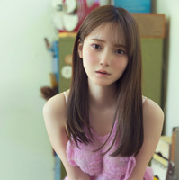 撮影：中山雅文ヘアメイク：小笠原菜瑠スタイリング：米丸友子