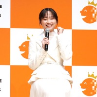 影山優佳【撮影：小宮山あきの】