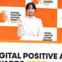 影山優佳【撮影：小宮山あきの】