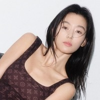 ハイレグボディスーツで際立つ高貴な肉体　チョン・ジヒョン、公開控えるゾンビ映画への自信を語る