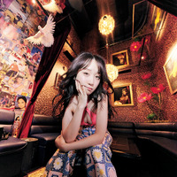 撮影／彦坂栄治　ヘアメイク／中村未幸　スタイリング／SHOCO　協力／bar FLOWERS