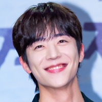 “ヒョプ様”チェ・ジョンヒョプも満面の笑顔　新ドラマ『君がきらめく季節に』制作発表会に登場