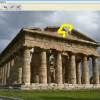 Photoshop CS5の画像編集機能「PatchMatch」。神殿の朽ちた屋根をいとも簡単に復元する
