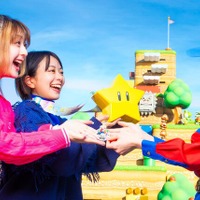 USJ「スーパー・ニンテンドー・ワールド」5周年で“無敵マリオ”の「パワーアップバンド」が登場！ アニバーサリーケーキなど記念フードも