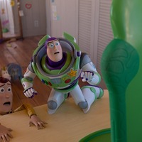 場面写真（ウッディとバズ）『トイ・ストーリー5』7月3日（金）全国劇場公開（配給:ウォルト・ディズニー・ジャパン） ©2026 Disney/Pixar. All Rights Reserved.