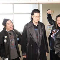 「NZ２WARS」左から）せいや、粗品、長田庄平『新しいカギ』（C）フジテレビ