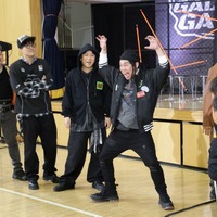 「NZ２WARS」左から）松尾駿、菊田竜大、秋山寛貴、せいや、岡部大『新しいカギ』（C）フジテレビ