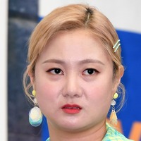 複数疑惑の韓国売れっ子芸人、警察で約8時間にわたる調査を終える…報道陣の厳しい質問には“沈黙”