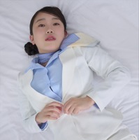 佐野なぎさ 1st写真集『なぎさの初めて』（C）KADOKAWA （C）GDL Entertainment　PHOTO/田川雄一