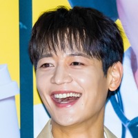 SHINee・ミンホ、2月25日に日本で新曲2曲リリース決定！温かいメッセージを届ける