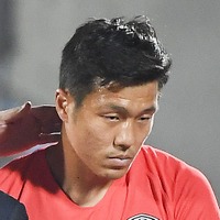 アヤックスでプロデビューの韓国人FW、兵役問題で物議醸し母国クラブに　活躍できなければ“税金のムダ”