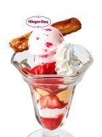 「ICHIGO ミルフィーユパフェ with ハーゲンダッツ」890円（税込）