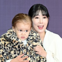 西洋男性から精子提供を受け未婚で出産した日本人タレント、6歳になる息子の“驚異の成長”に驚きの声 画像