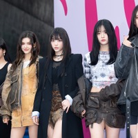 NewJeans“完全体”を求め一部ファンがトラックデモ　現実は「ダニエル契約解除」「ミンジ未定」…希望は？