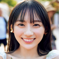 Sony Music Shop限定版／乃木坂46・川﨑桜1st写真集『エチュード』撮影／須江隆治（C）新潮社