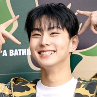 ENHYPEN・ジョンウォン、日本発祥ブランドを遊び心たっぷりに着こなす！愛らしい表情で虜に