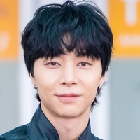 東京ドームで“WBC”始球式を務めるジャニー、パリで魅せた多彩な表情にファン悶絶「本当にステキ…」