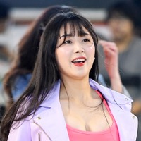 上も下もすごい…韓国人気チア、透け透けスイムウェア姿に視線釘付け！艶やかな姿で魅了