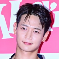 韓国芸能界きっての“スポーツマニア”SHINee・ミンホ、愛用スポーツブランドのモデルに抜擢！