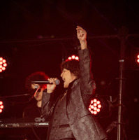 Netflix大会応援ソング 稲葉浩志「タッチ」東京ドームパフォーマンス