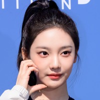 aespa・ニンニン、ピタッとウェアで“美ボディ”披露！爽やか笑顔でイベントに出席 画像