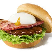 「とろったまベーコン テリヤキバーガー」590円（税込）