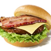 「チーズベーコン テリヤキバーガー」590円（税込）