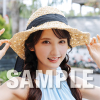 SHOWROOM限定特典／AKB48・長友彩海1st写真集『予定外の瞳』(C)KADOKAWA(C)DH PHOTO/下田直樹