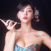 イジメ・避妊拒否・DV、そして降りてきた神…“ムーダン”ノ・スルビの壮絶半生、Disney+番組出演で話題に