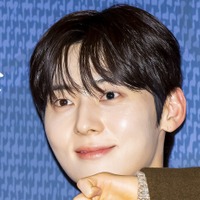 ファン・ミンヒョン、日韓のファッション誌表紙を飾る！Wanna One再結成は「皆社会の厳しさを…」