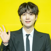 「温かくして…」BTS・SUGA、待望の完全体公演控えファンに愛情のこもったメッセージ 画像