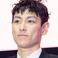 BIGBANG脱退のT.O.P、ソロ歌手として本格始動！世界的アーティストと異例のタッグ