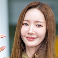 “ラブコメの女王”パク・ミニョンが帰ってきた！『トッケビ』俳優とオフィスロマンスに出演決定